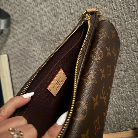 Louis Vuitton Brown Monogram Shoulder Bag - Picture 6 of 9